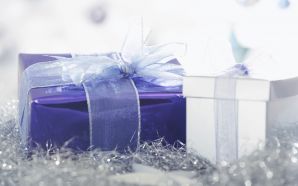 19 Christmas Presents & Christmas Gift Box