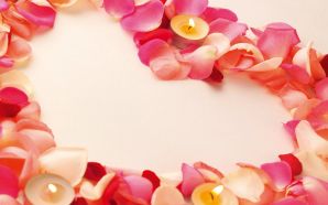 Free Romantic Valentine's Day   Flower Heart wallpaper