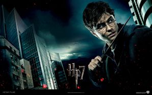 Daniel Radcliffe in Harry Potter and the Deathly Hallows: Part I Wallpaper 2