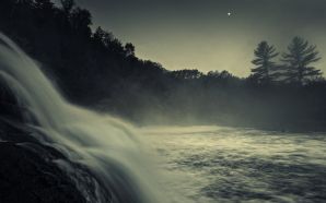 Free Waterfalls Wallpaper - Potato Falls and Moon