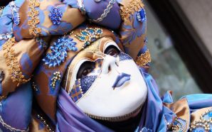 Free carnival mask wallpaper