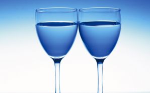 The icey blue Wine Glasses