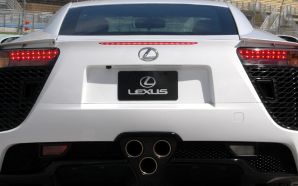 First Drive: 2011 Lexus LFA