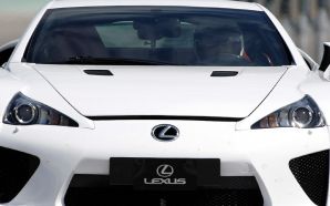 First Drive: 2011 Lexus LFA