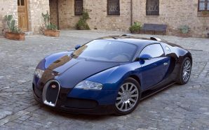 Bugatti Veyron 2005 blue
