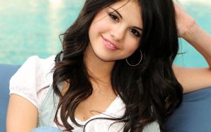 Selena Gomez beautiful 2011