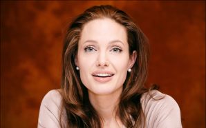 Anelina Jolie 2012