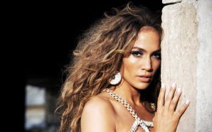 2013 Jennifer Lopez beautiful